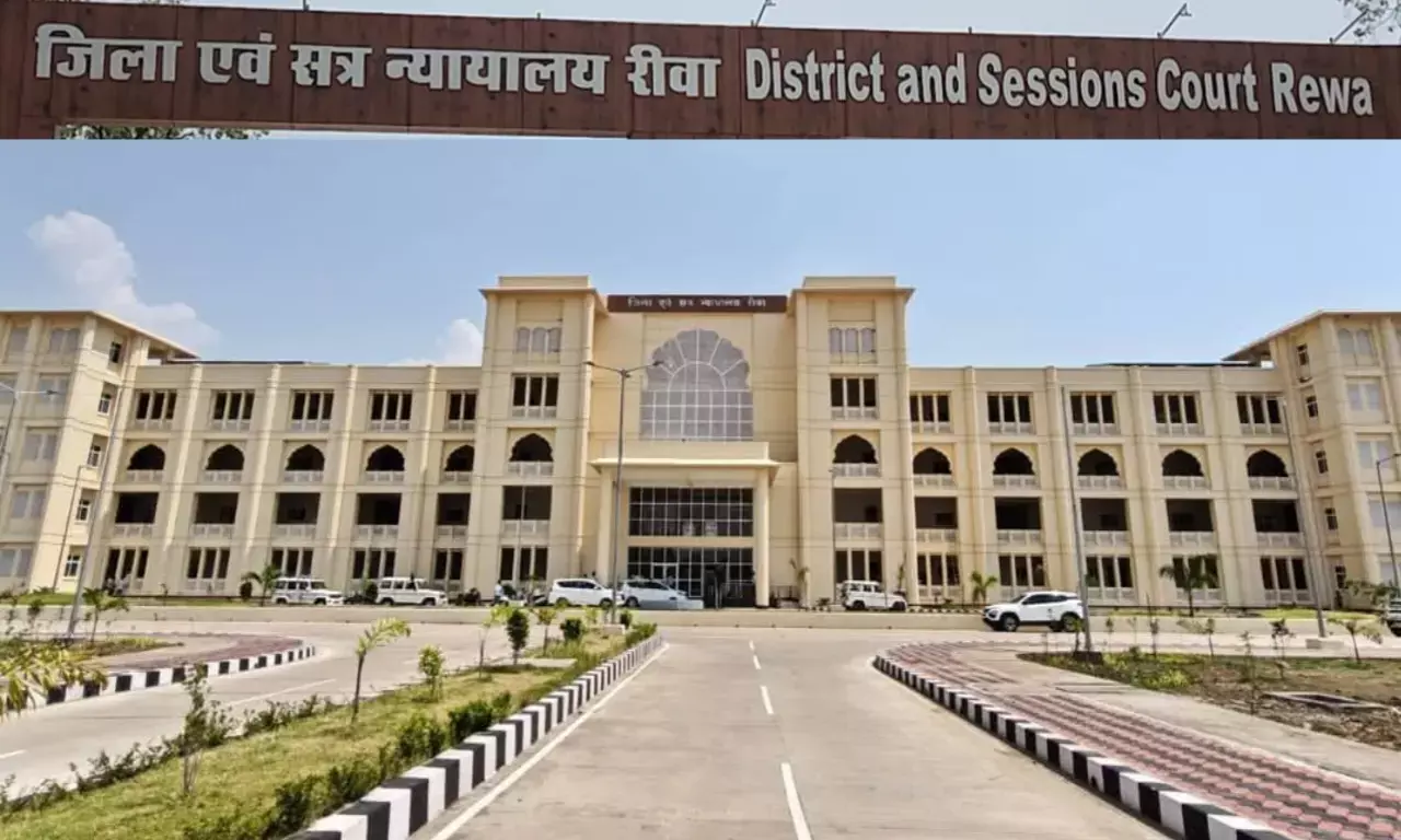 विंध्य का सबसे खूबसूरत न्यायालय भवन बनकर हुआ तैयार, करीब 90 साल बाद जिले वासियों को मिली सौगात जानिए इतिहास विंध्य का सबसे खूबसूरत न्यायालय भवन बनकर हुआ तैयार, करीब 90 साल बाद जिले वासियों को मिली सौगात जानिए इतिहास