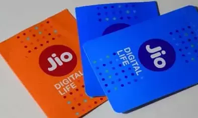 Jio का नया ऑफर, अब 100 रुपए के इस प्लान में मिलेगा 299 रुपए वाला फायदा, पढ़े पूरी जानकारी Jio का नया ऑफर, अब 100 रुपए के इस प्लान में मिलेगा 299 रुपए वाला फायदा, पढ़े पूरी जानकारी