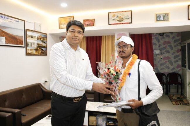 MAUGANJ-01 (14)